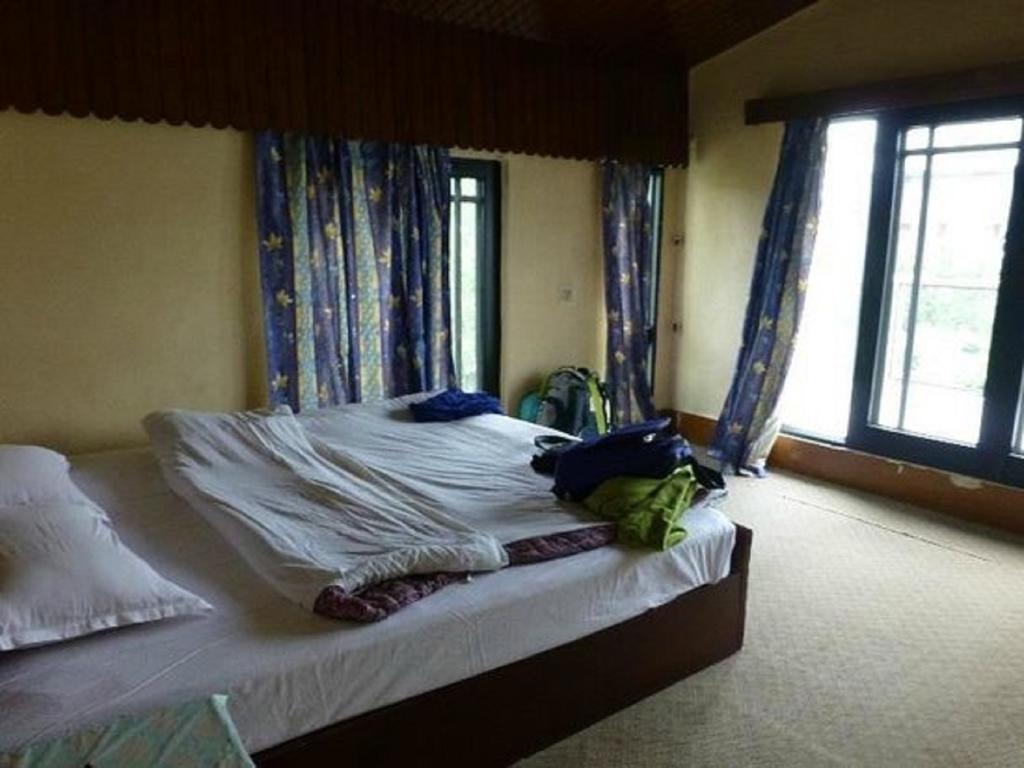 Jeelani Guest House Srīnagar Стая снимка