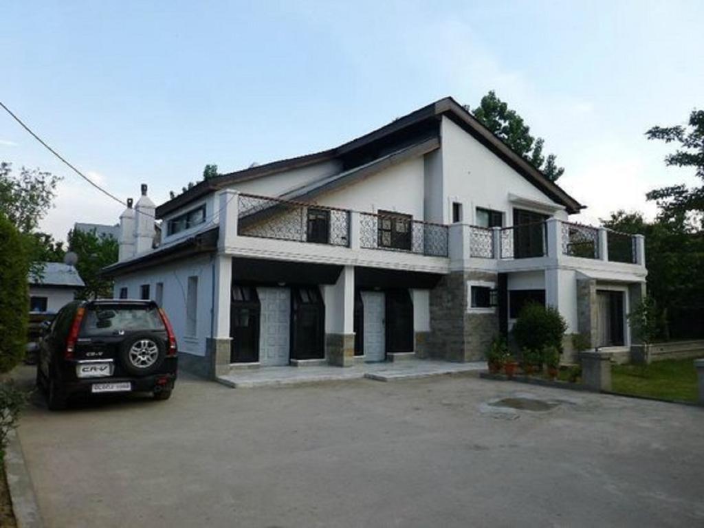 Jeelani Guest House Srīnagar Екстериор снимка